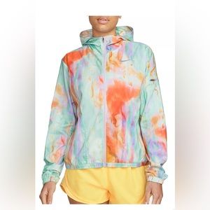 Nike Women's Lightweight Running‎ Jacket - NWT